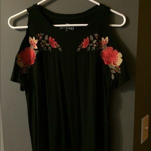 American eagle soft & sexy off the shoulder shirt